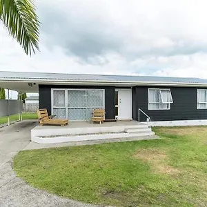  Guest house Mount Maunganui House